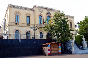 Villa With Volcano View