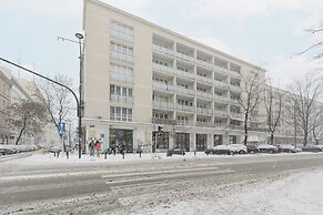Apartment Warsaw Krucza by Renters
