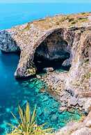 Stylish 3bed Penthouse Close to the Blue Grotto