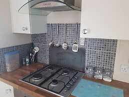 Lovely 2-bed Chalet at Robinhood Retreat Free Park