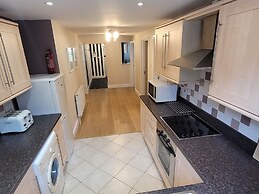 Llys Aeron Guest House