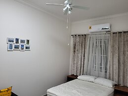 Accra Cozy Retreat With 2 Bedrooms