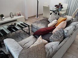 Accra Cozy Retreat With 2 Bedrooms