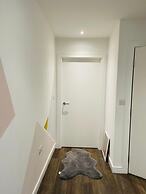 Inviting 2-bed Apartment in London