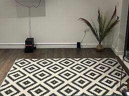 Inviting 2-bed Apartment in London