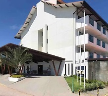 Loft com saida para piscina by Laguna Beach