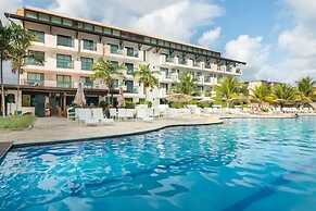 Loft com saida para piscina by Laguna Beach