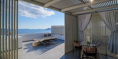 Oia Treasures Art Suites