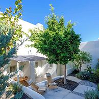 Oia Treasures Art Suites