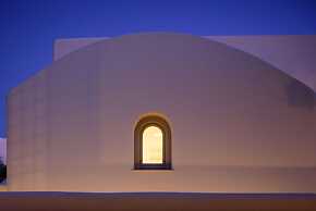 Oia Treasures Art Suites