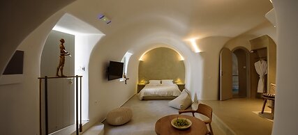 Oia Treasures Art Suites