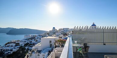 Oia Treasures Art Suites