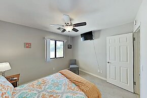 Luxe Retreat - Backyard Oasis