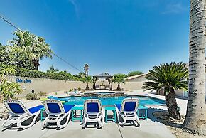 Luxe Retreat - Backyard Oasis