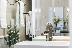 Vansen's Golfshores Inviting, Cozy Condo on Golf Course!