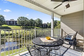 Vansen's Golfshores Inviting, Cozy Condo on Golf Course!