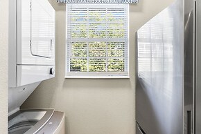 Vansen's Golfshores Inviting, Cozy Condo on Golf Course!