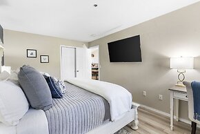 Vansen's Golfshores Inviting, Cozy Condo on Golf Course!