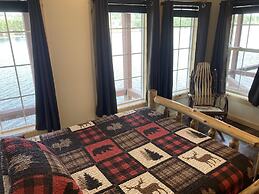 Keweenaw Waters Resort