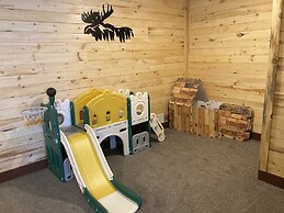 Keweenaw Waters Resort