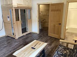 Keweenaw Waters Resort