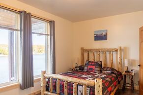 Keweenaw Waters Resort