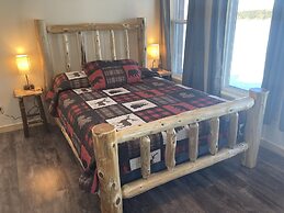 Keweenaw Waters Resort