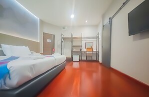 The Riva Vientiane Hotel