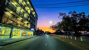 The Riva Vientiane Hotel
