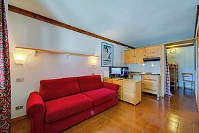 Abeti A2-02 few min From ski