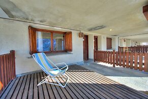 Abeti A2-02 few min From ski