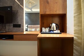 The Sky Imperial Hotel Sugam