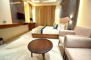 The Sky Imperial Hotel Sugam