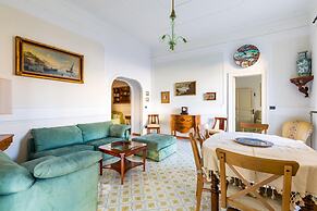 Villa Paola - Hidden Panoramic Garden and Terraces