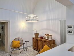 TD Casa Altomare w Terrace Over Historic Center