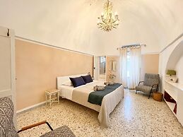 TD Casa Altomare w Terrace Over Historic Center