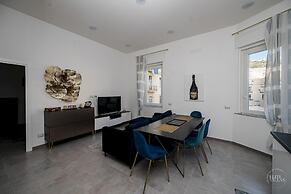 Poerio 98 Luxury Apartment