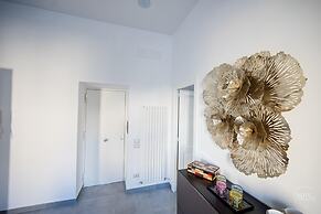 Poerio 98 Luxury Apartment