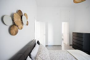 Poerio 98 Luxury Apartment