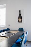 Poerio 98 Luxury Apartment