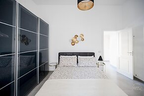 Poerio 98 Luxury Apartment
