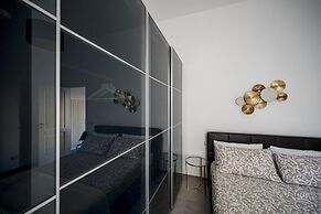 Poerio 98 Luxury Apartment