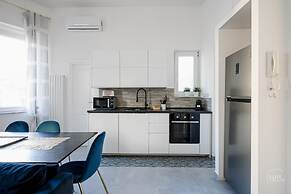 Poerio 98 Luxury Apartment