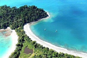 Canavida Villas & Resort