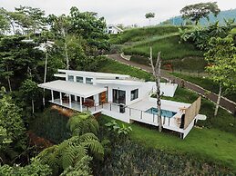 Canavida Villas & Resort