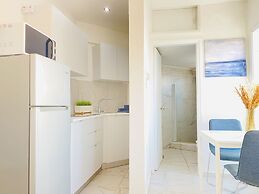 Phaedrus Living Luxury Flat Lighthouse75