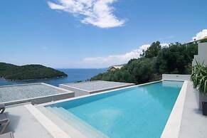 Sivota Deamaris Luxury Boutique Hotel