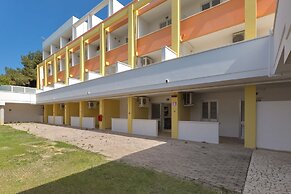 2828 Residence Solaris - Bilo Seminterrati by Barbarhouse