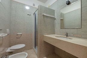 2830 Residence Solaris - Bilo Superior Fronte Mare by Barbarhouse