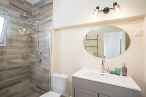 Supreme 4BR Villa With Garden & Sea View